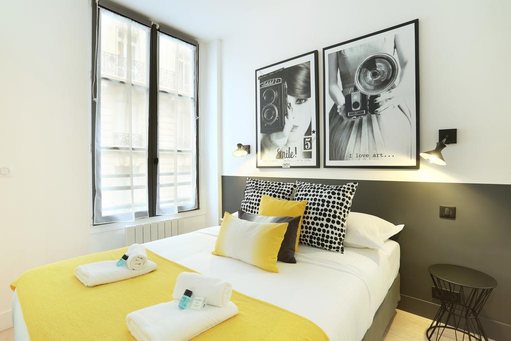 Rent A Room - Residence Blanche Paris Luaran gambar