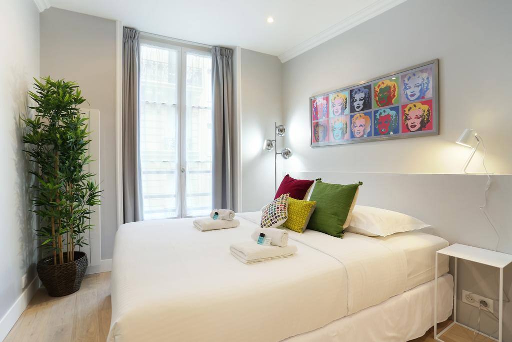 Rent A Room - Residence Blanche Paris Luaran gambar