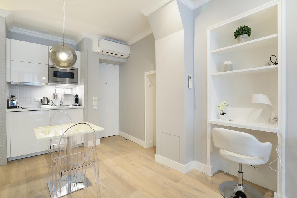 Rent A Room - Residence Blanche Paris Luaran gambar