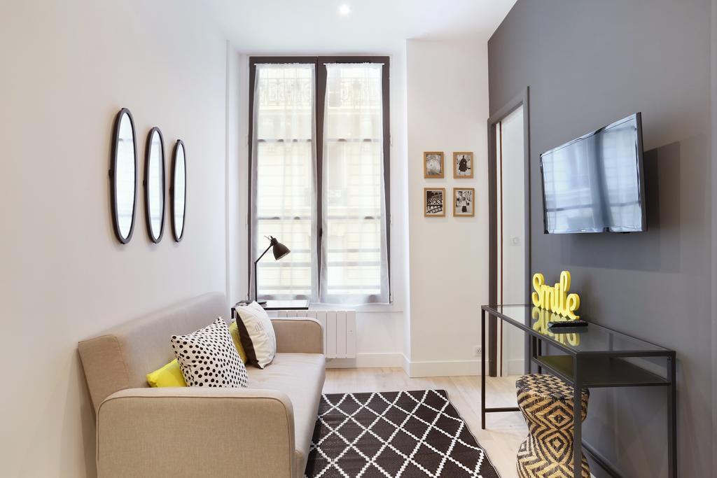 Rent A Room - Residence Blanche Paris Luaran gambar
