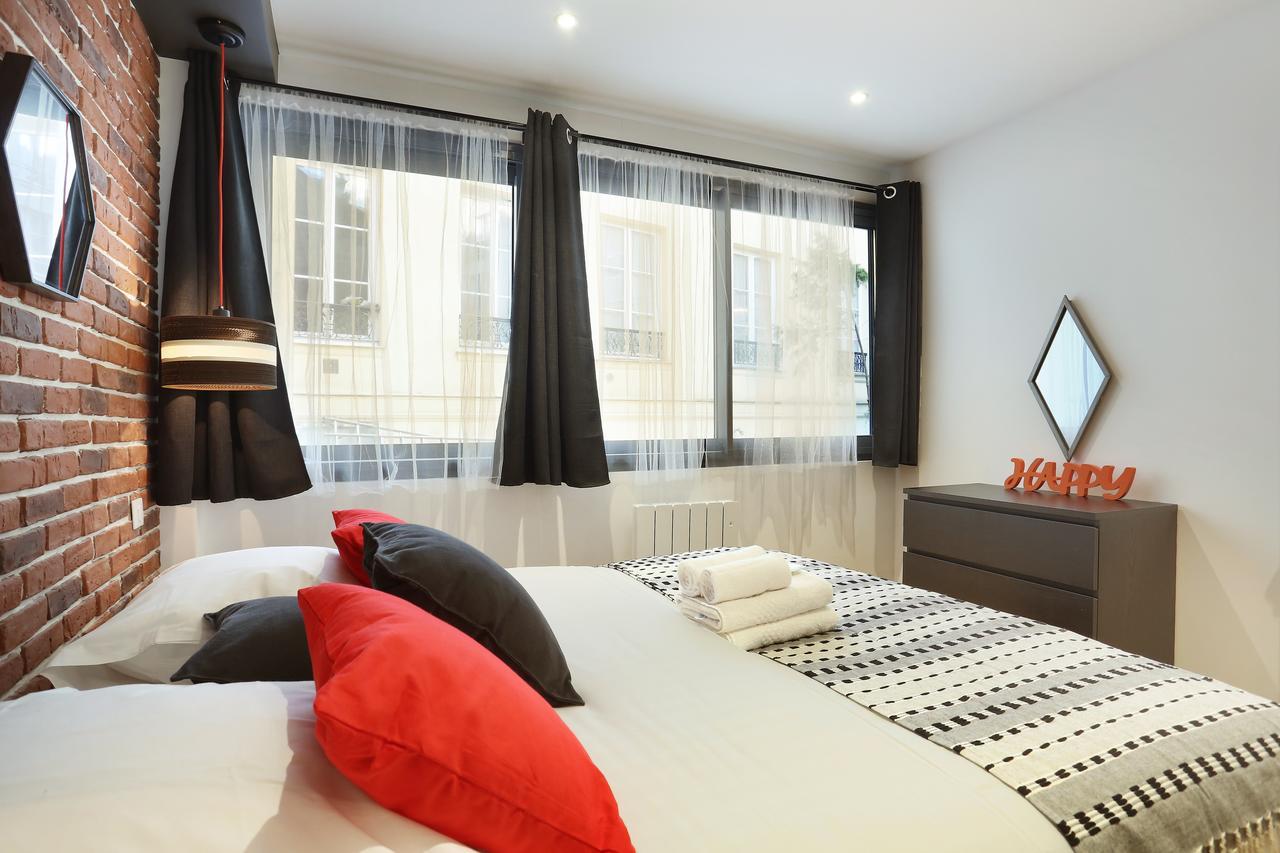 Rent A Room - Residence Blanche Paris Luaran gambar
